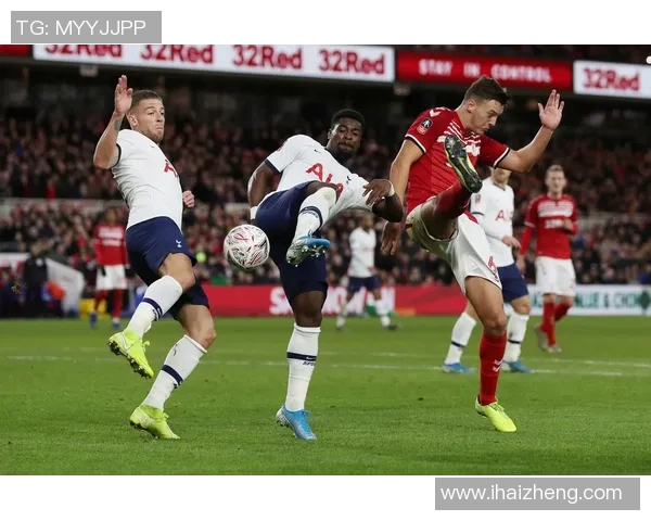 足总杯激战热刺与曼联战平绝杀瞬间点燃全场激情回顾集锦 足总杯激战热刺与曼联战平绝杀瞬间点燃全场激情回顾集锦