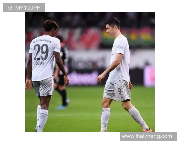 那不勒斯友谊赛狂胜莱比锡红牌事件引发全场热议与数据分析 那不勒斯友谊赛狂胜莱比锡红牌事件引发全场热议与数据分析